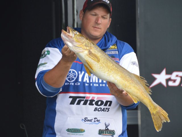 15C5E116-6400-447B-AEF1-8E1B6232B588