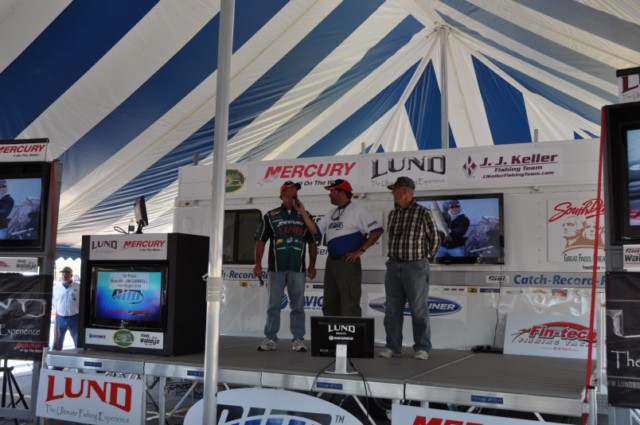 15CB6E14-EA8B-48E7-BBD7-B47A6A824992