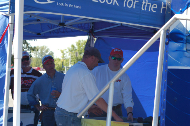 160613B0-3E6F-4B43-8C0A-C5593A9B6D63