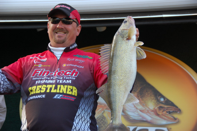 165F9517-DDD5-40BD-9156-484D122A2337