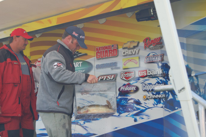 166947C7-C17B-48FD-95FA-485C6D430590