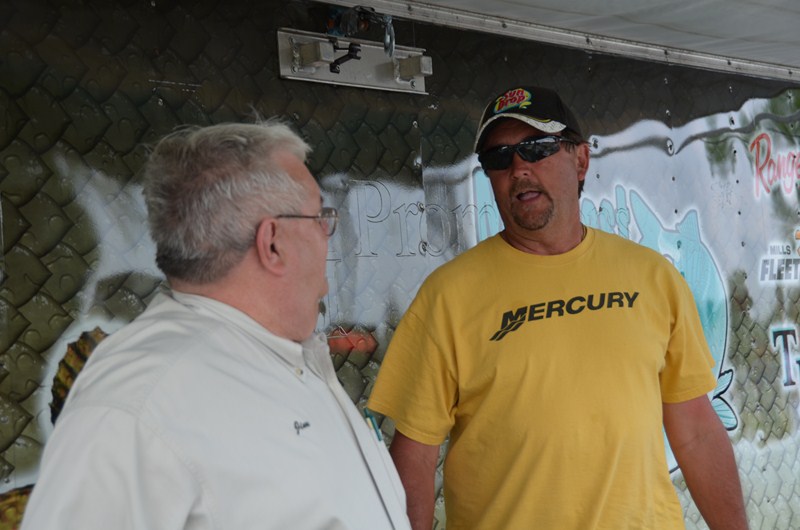 166EFE94-4FB6-437F-A675-F3713C09AEA3