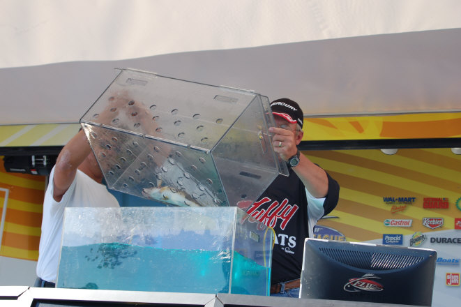 167CEB8E-8BFD-4768-8BC5-9F40A9C4E87B