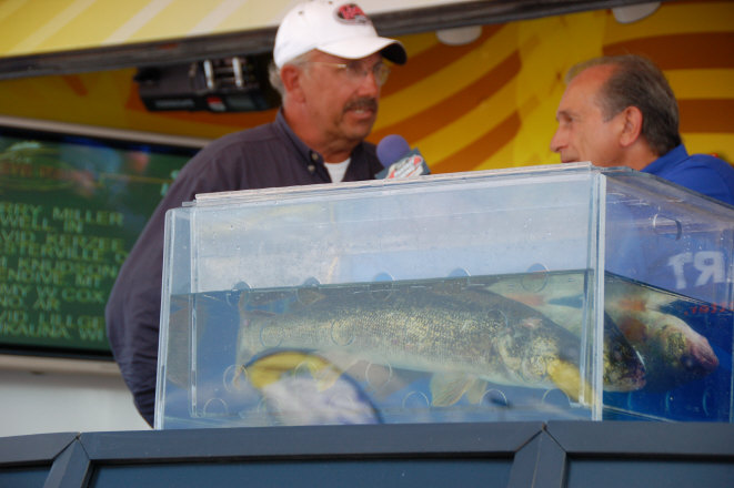 1690A852-37FD-499D-8F49-2FC8FF478BAC