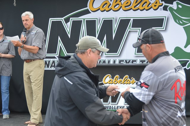 1698E240-4F58-4A63-A904-D268B4AD9FC3