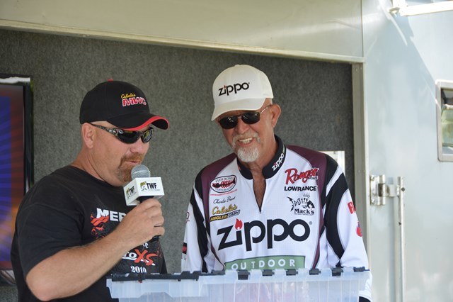 169E5036-9C79-496D-8D7A-2F41F95A3A9D