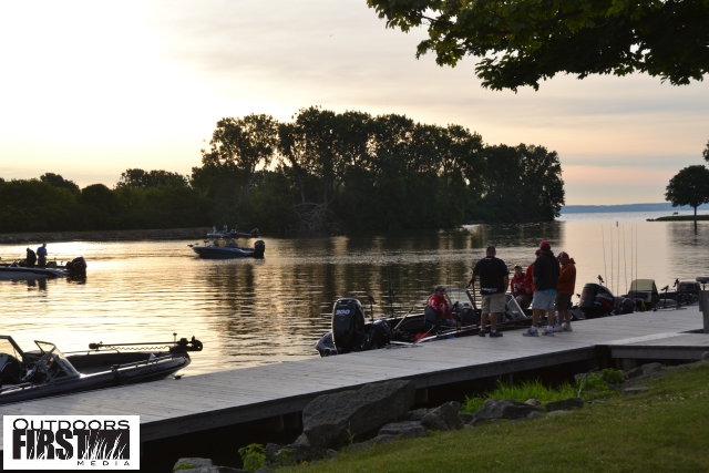 16CDD99F-55DD-45C3-BCA2-5A38CDD55045