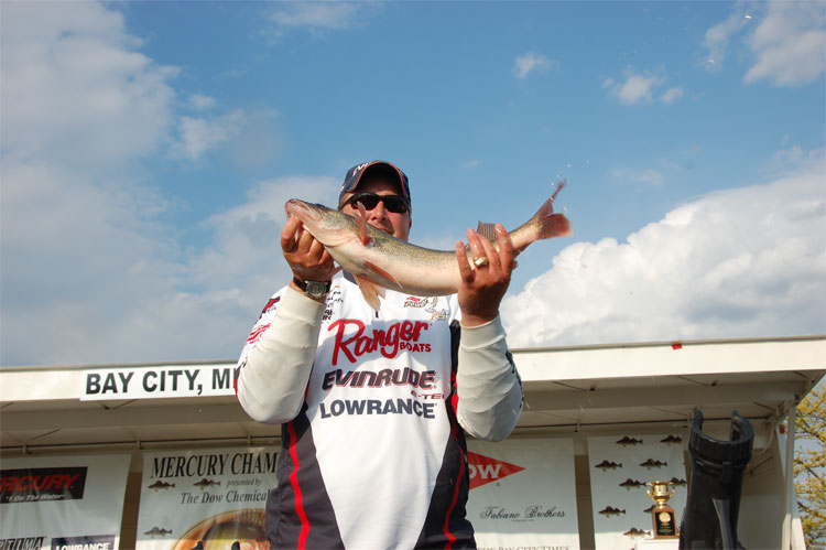 17516ACC-7C32-470C-BEA0-AF180BE1A5AE