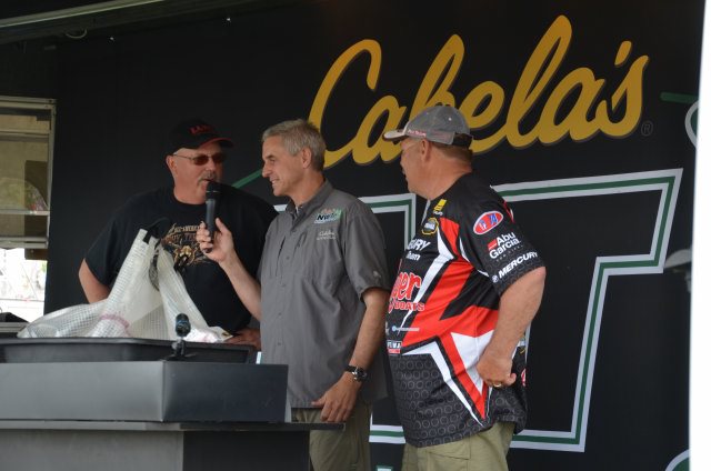 17768B81-361E-4D6D-B2A0-E863495CEA6C