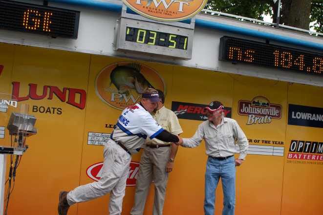 178BE445-E105-476E-A386-915D6E6C3386