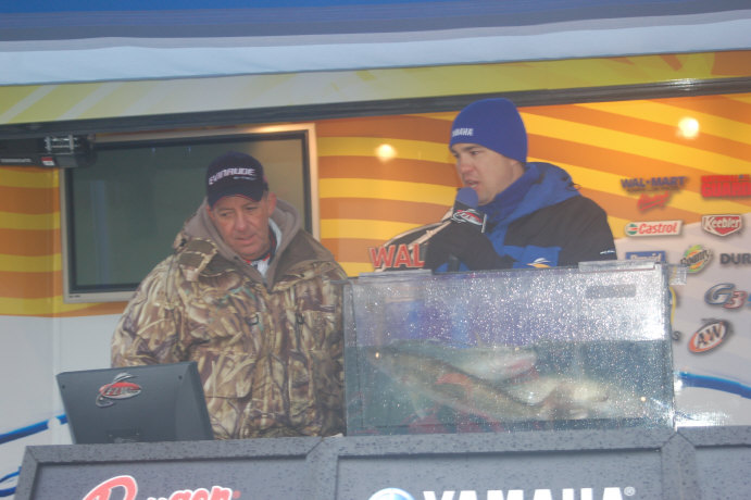 17A3CE54-0DEA-4A7C-AB4E-A308EAEF4091