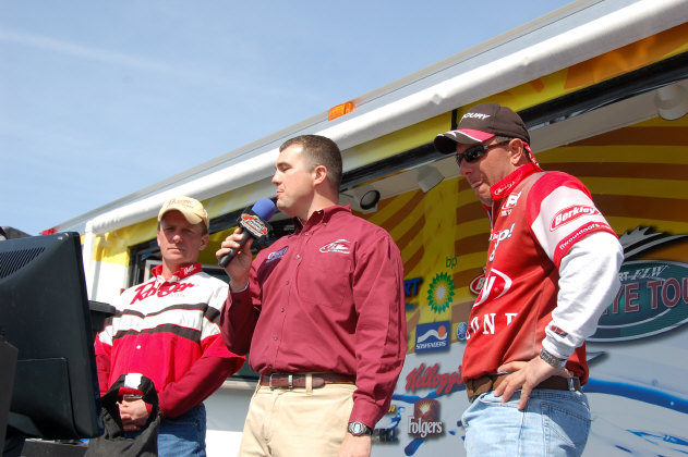 17C7AC89-B6B4-43D0-B6EB-F3ED6080BE5B