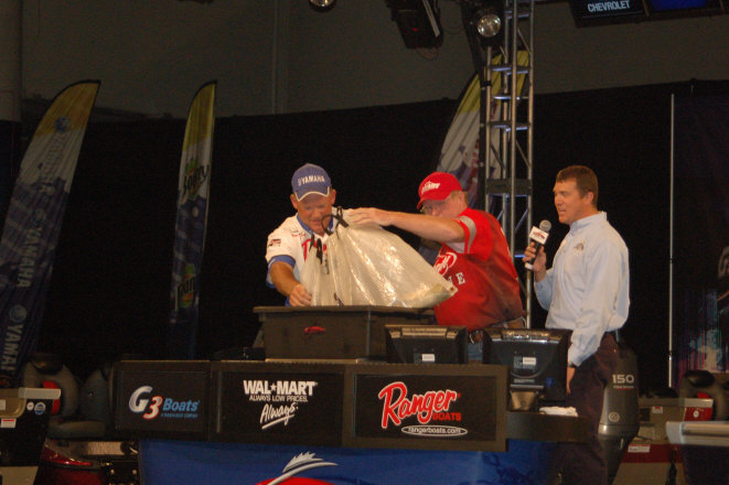 17DBF1DA-38C7-4E26-8E91-D22B2D6E4B14