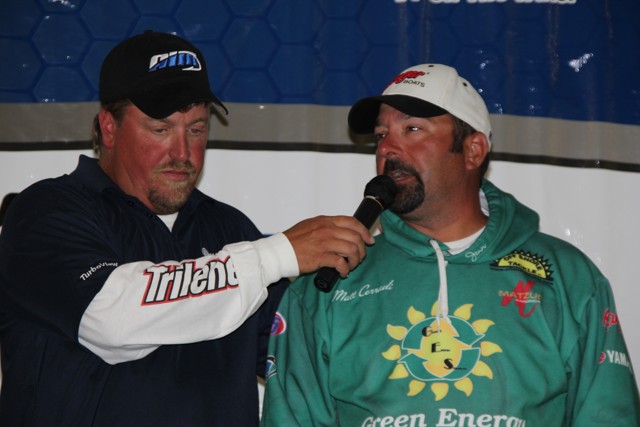 1826B77D-0A61-44AB-A0B8-0B373AF04BEB