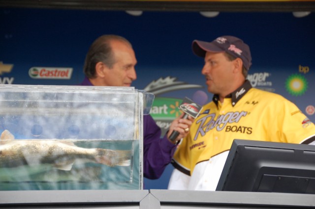 182AC8D3-00A0-4FC2-9A99-0A891232C8B0