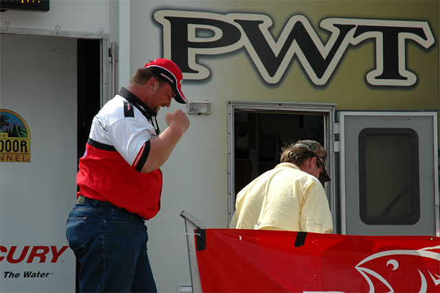 1888C8ED-08AB-40D7-899C-0121FBA6328D