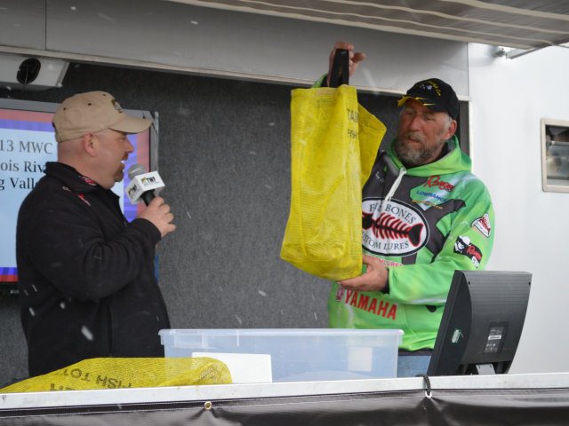 18C826CB-3514-4EC0-9858-112725B6ACD0