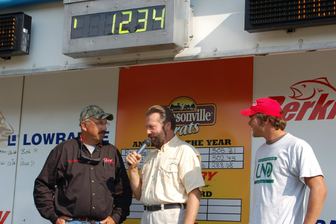 18CEEC3C-2F1C-4B14-AFB5-9AA6E884C0F2