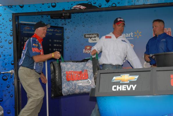 1903D01F-09CB-42AB-847A-9B637D056687