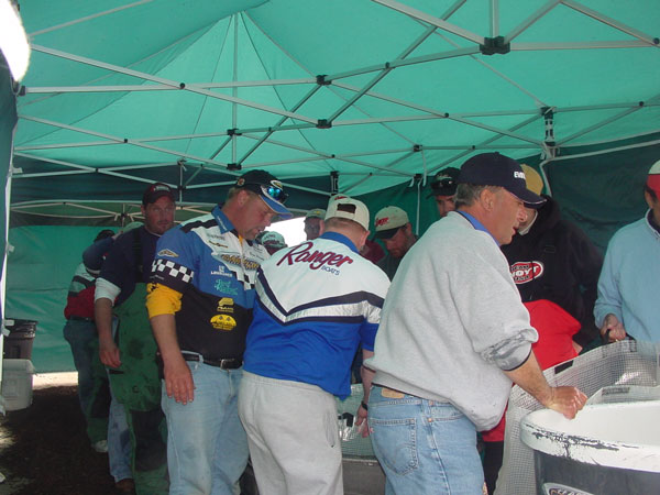 1905E524-48BC-444D-B2F7-1E1989F7B03F