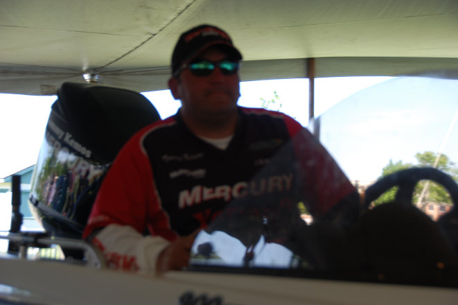 190F31F5-7311-4E5B-88C7-E2A795599E31