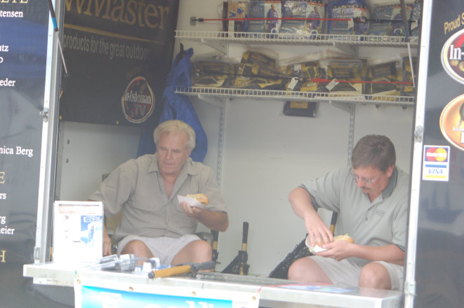 195BA41D-BAC6-49C9-898B-DAEDF82010A7