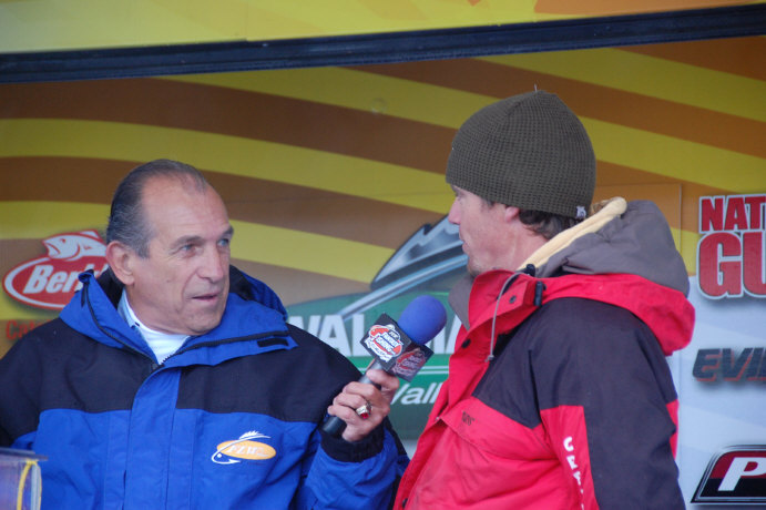 196AC8F2-C4D9-444A-9A4E-8E055CBD74CF