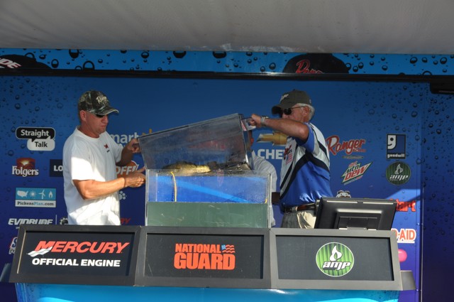 19803A94-5E49-42F8-8EEC-29E91802F016