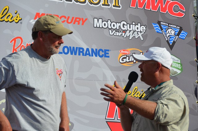 1986B2B3-11C1-403F-A742-0C886361B16C