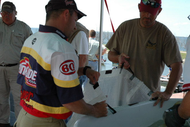 19A70E0F-60ED-4932-8702-9A4A8A002CE8