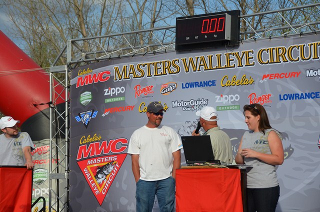 19C38762-FA63-4B35-9B3B-905B7926836C