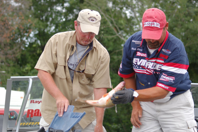 19CA031F-5B73-4A6D-8C51-0CBFE0BD7BA3