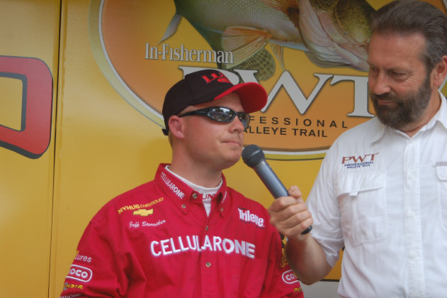 19D00E34-7546-44C0-BDF4-BFE4809E6C0C