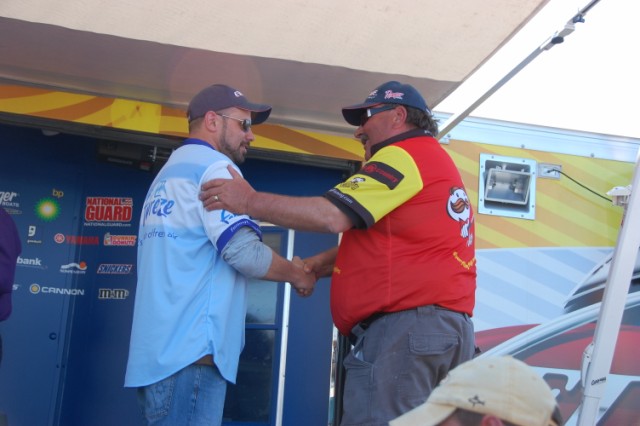 19D4CA89-F35F-4EC2-90F9-F5AA2FCFC038