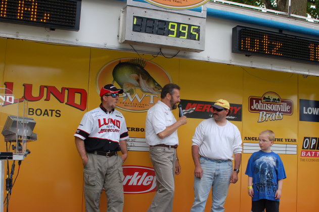 19E728D0-3B4D-4C94-9B55-22AF03B38915