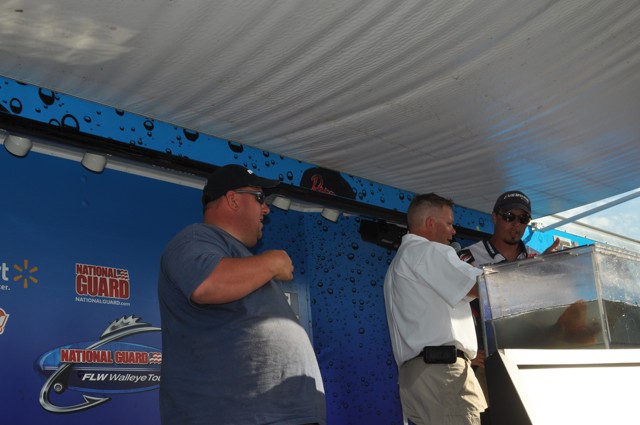 19F63DA3-8CC5-4B10-9189-C31C40D2B513