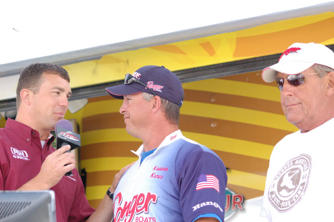 1A73E153-AD50-49A4-B2FA-35CB6D4F8383