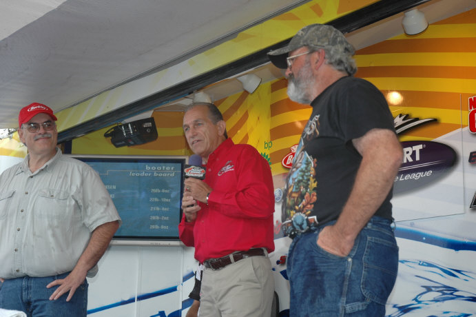 1A899CE6-2F0F-407C-AF5D-8F974FA18A4C