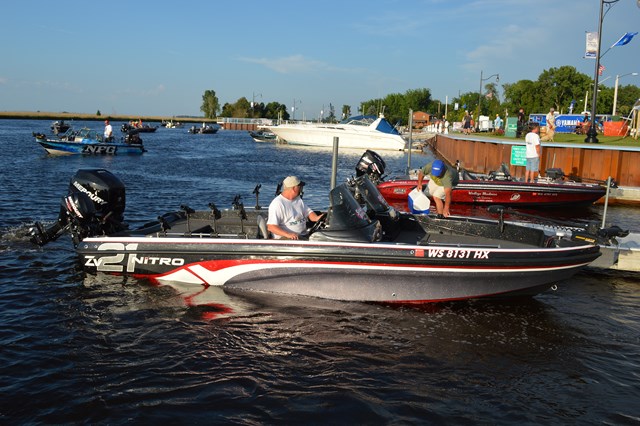 1AEE6DB3-8AAA-46B8-9467-506F3F421AB4