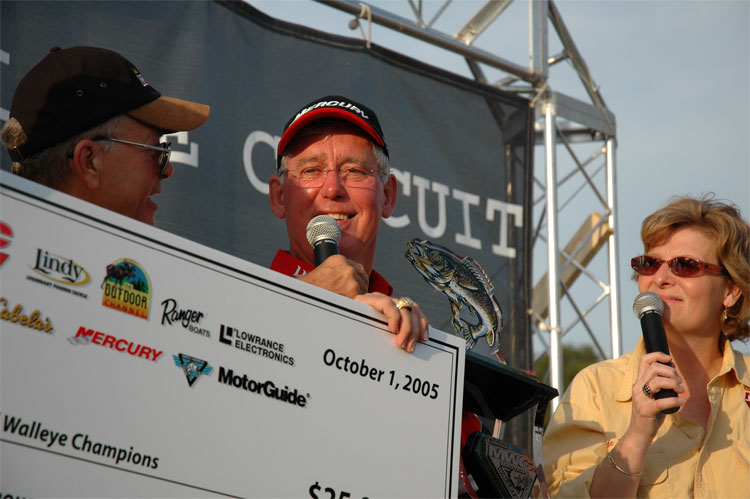 1B2938A4-12A4-4D11-871B-C6288F82F543