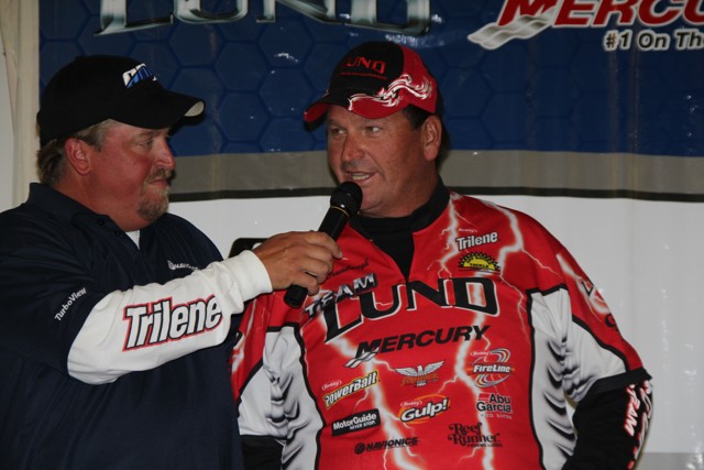 1C122C06-8963-4A4B-988F-A4979225F7A0