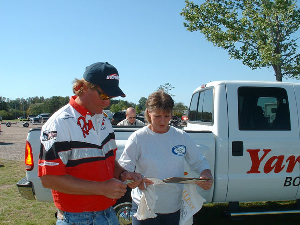 1C18E956-4625-40F5-8BC3-4B09C3873331