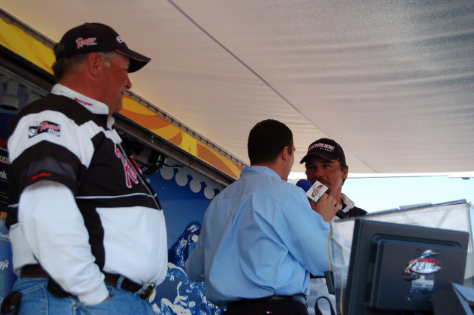 1C2AF35C-F429-48E6-BC52-273ED2D4B56B