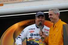 1C30C38A-1DE6-4A30-9492-C34E2A8E527D