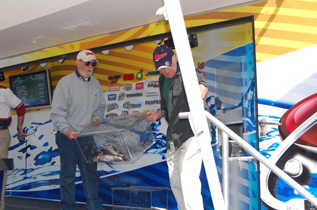 1C4DC44B-A121-4723-83A4-13AD2C5AEA2B