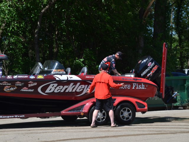 1C4DED97-5F95-4D30-9A7E-026A90A63C0F