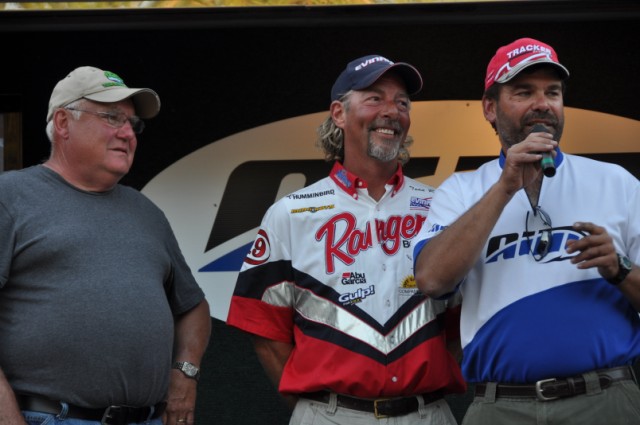 1C70EA35-5A68-4423-B505-1D9905F29344