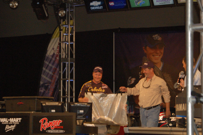 1C906D4C-6847-4FC3-B69C-658E7D00E29E