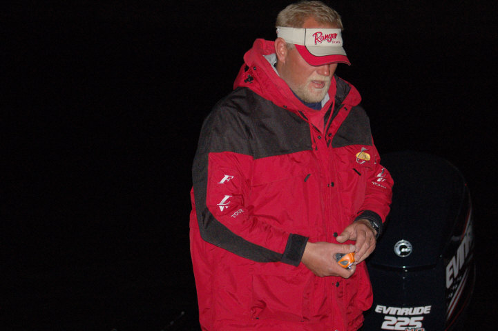 1CE811DF-5CF0-4B81-9E89-2C3763EFC72A