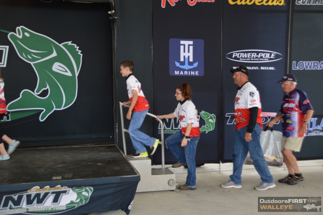 1D0B2B99-AAAE-493F-8239-ABC245B81C69